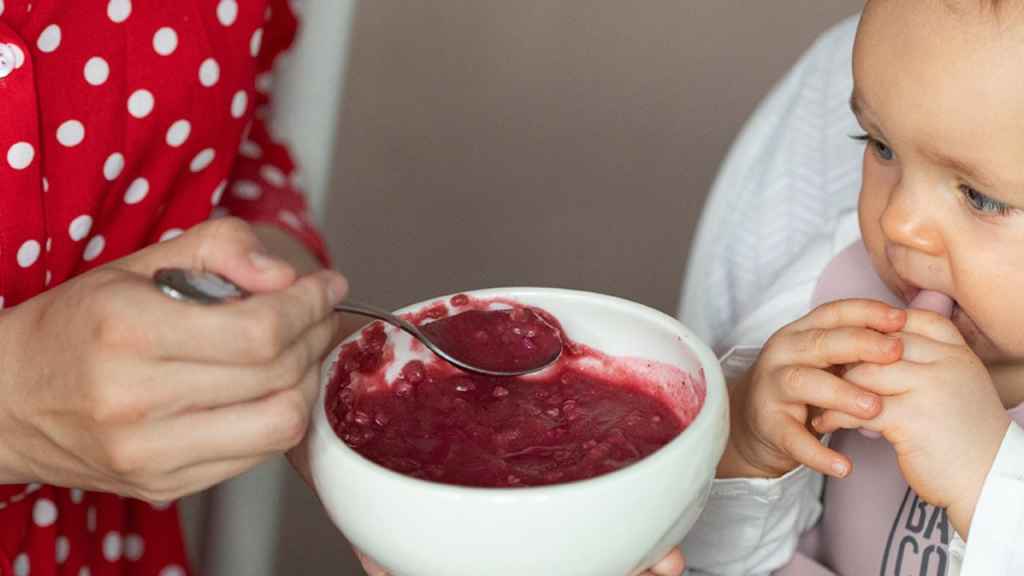Starting with chunky food. BabyCool.